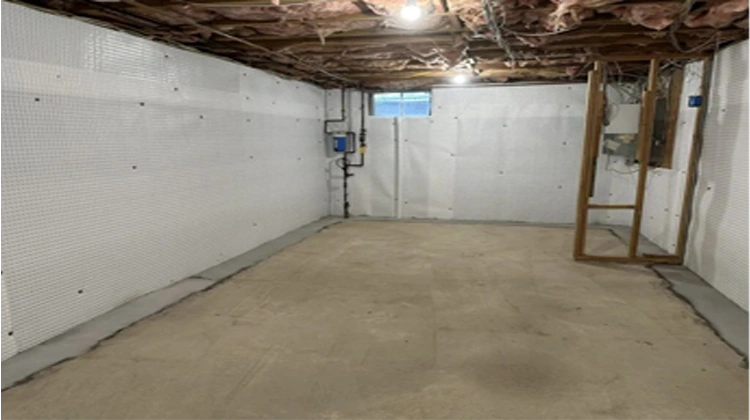 Long Island basement waterproofed and encapsulated